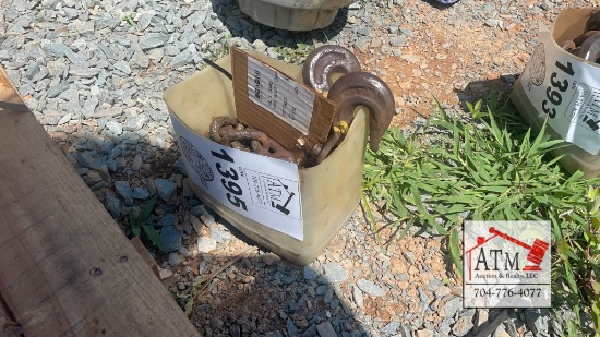 9' Chain w/ Hooks