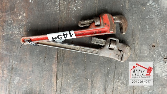 (2) Pipe Wrenches