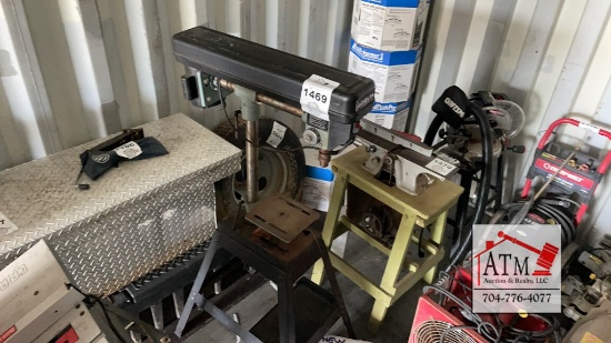 Delta 32" Radial Drill Press
