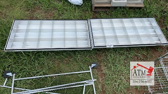 (2) Light Fixtures