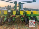 John Deere 1760 12 Row Planter
