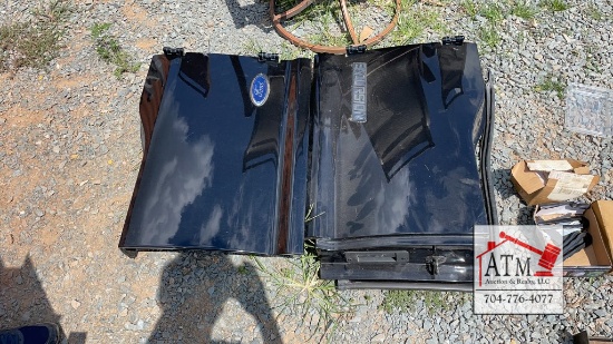 (2) Ford Excursion Rear Doors