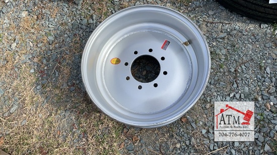 (1) NEW 17.5 Wheel - Silver