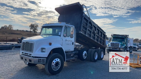 1999 Freightliner FL106 Dump Truck