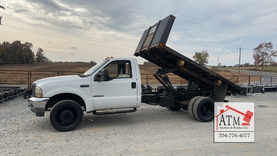 2001 Ford F-550 12' Dump Truck