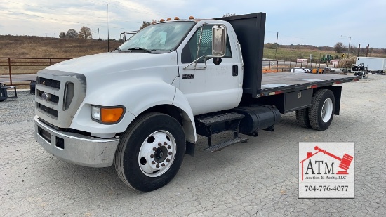 2004 Ford F-650 Ford 16' Flatbed