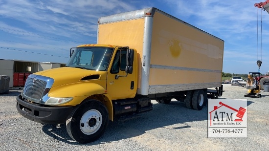 2007 International 4300 24' Box Truck
