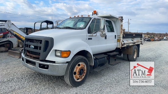2009 Ford F-750 Dump Truck