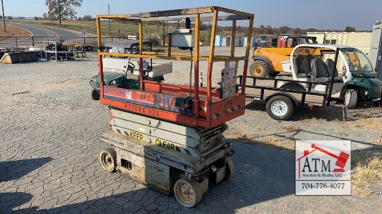 Skyjack 3219 Scissor Lift