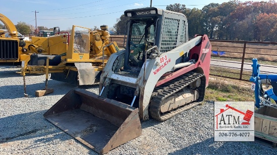 Takeuchi TL240 Compact Track Loader w/ 72" Bucket
