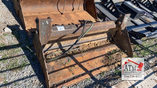 67” 4-in-1 Bucket - Skidsteer Attachment