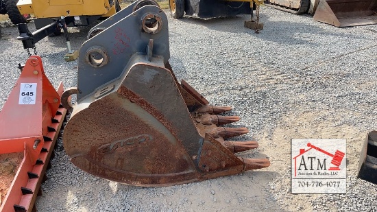 John Deere 160 36" Bucket