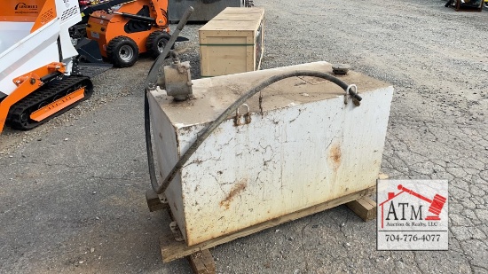 Fuel Transfer Tank w/ Pump