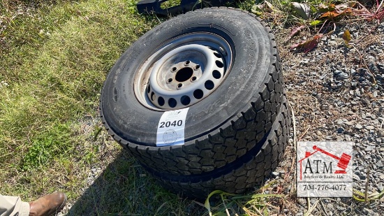 (2) 6 Lug 245/75R16 Tires