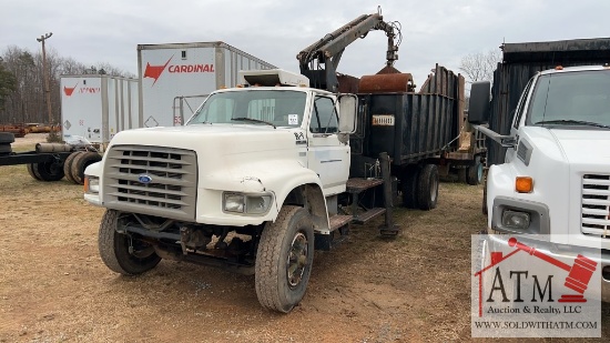 1996 Ford F-800 Knuckle Boom Truck (Salvage Title)