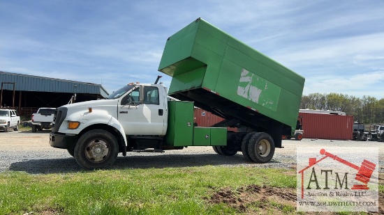2006 Ford F-750 Chip Truck