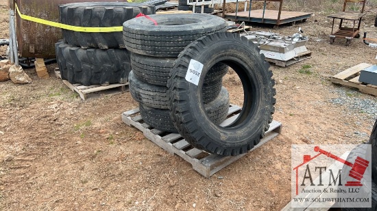 (4) 11R17.5 HC Tires