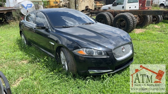 2014 Jaguar XF (Non-Running, Salvaged)