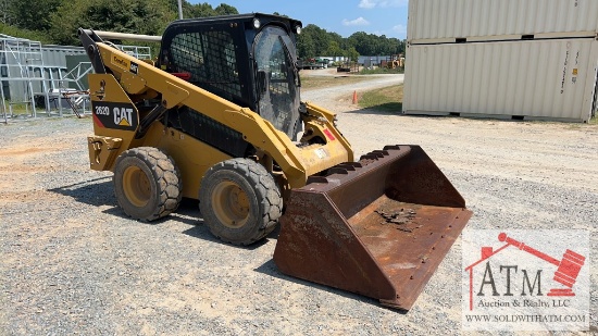 Caterpillar 262D Loader w/ 92" Bucket