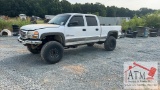 2004 GMC Sierra 2500 4X4 (Salvaged Title)