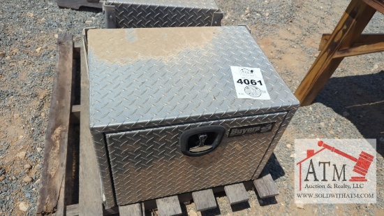 24" Underbody Toolbox w/ Brackets