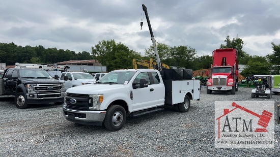 2017 Ford F-350 Crane Service Truck