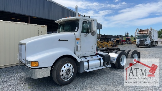 1995 International 9400 Day Cab