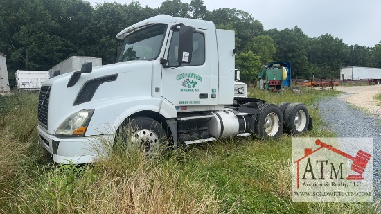 2009 Volvo VNL Day Cab