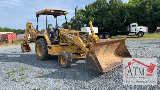 John Deere 310D Backhoe
