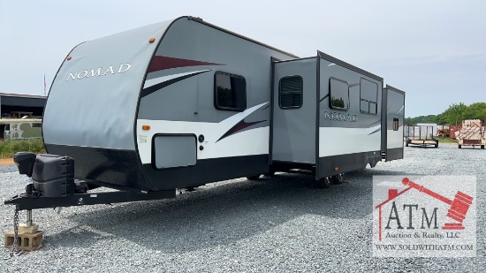 2017 Nomad N308BH Camper (Salvage Title)
