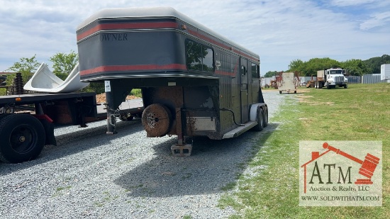 1993 Sundowner Showman Horse Trailer (No Title)