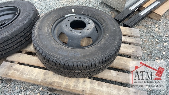 (1) NEW 235/80R17 8 Lug Wheel