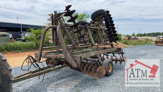 John Deere T0230 Folding Disc