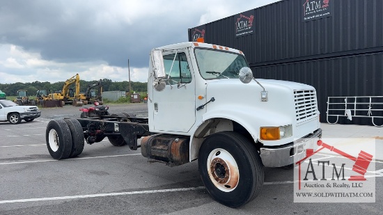 2000 International 4700 Chassis