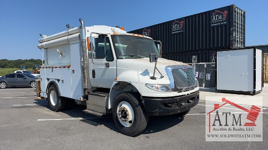 2016 International 4400 Enclosed Utility Truck