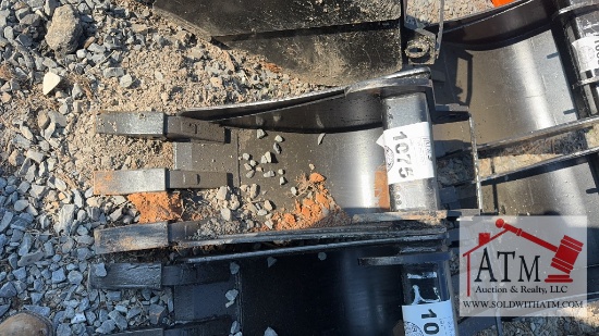 12" Bucket W/Teeth