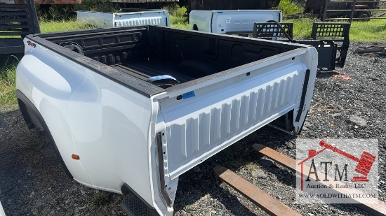 2025 Chevrolet 2500/3500 Dually Used Takeoff Bed