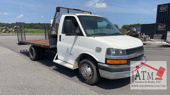 2009 Chevrolet Express Ramp Truck