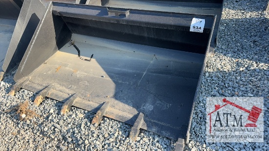 68" Heavy Duty Long Bottom Grading Bucket W/Teeth
