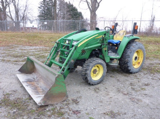 2005 John Deere 4120 4x4 Utility Tractor