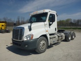 2012 Freightliner CA125DC Cascadia T/A Hiway Tractor - Day Cab - Heavy Spec