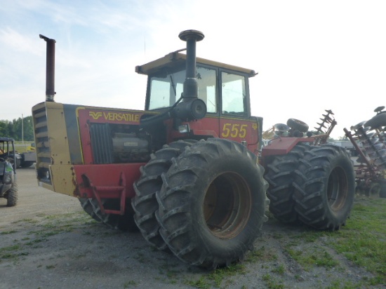 1980 Versatile 555 4WD Tractor