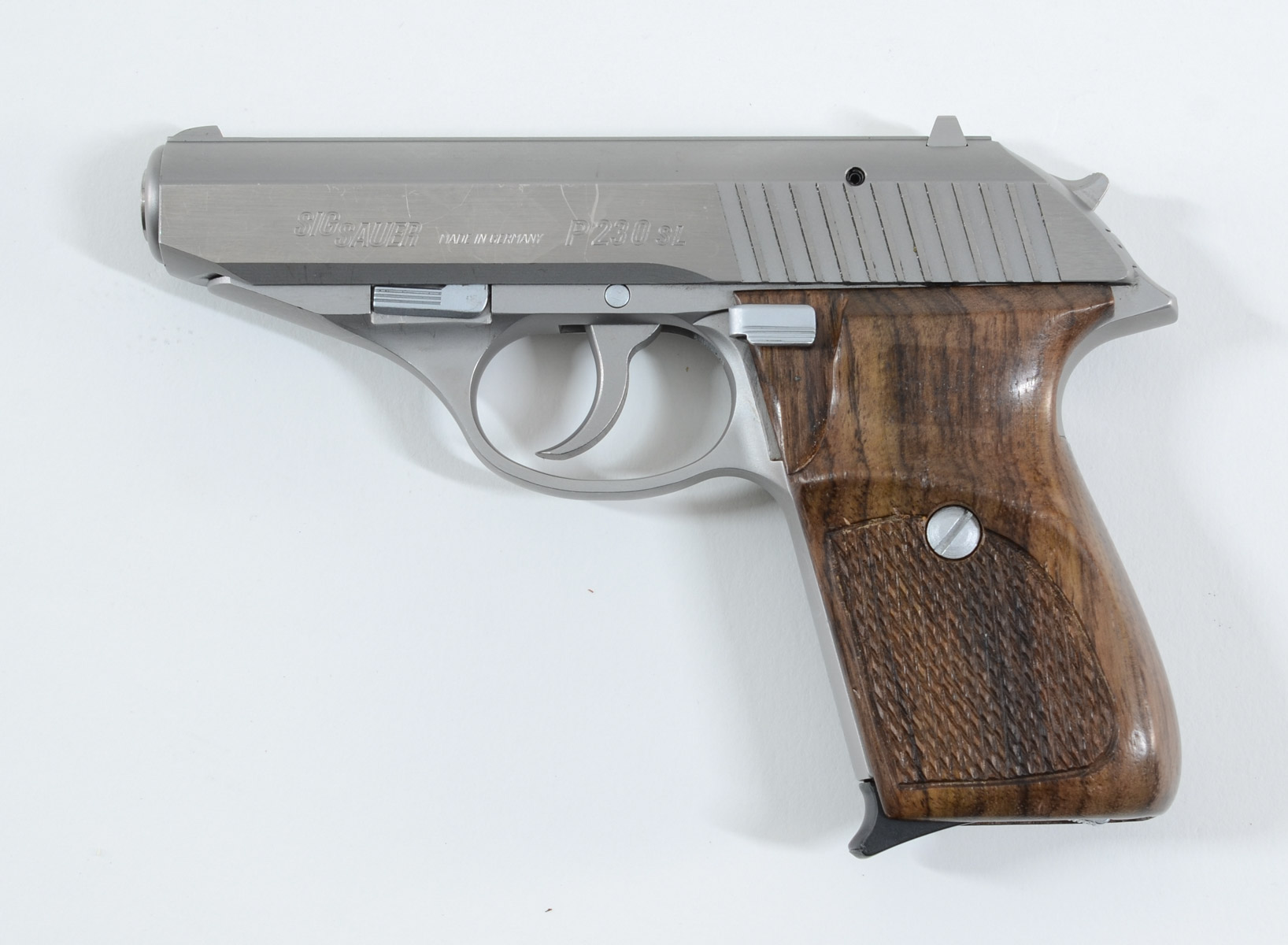 Sig Sauer P230 SL 9mm Kurz Pistol | Proxibid