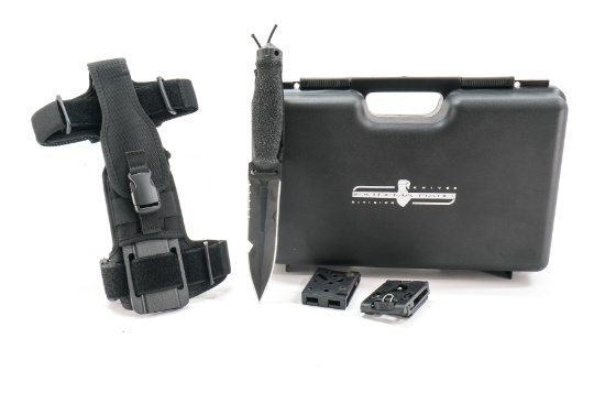 Ultramarine Divers Knife by Extrema Ratio