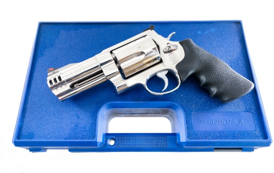 Smith & Wesson 500 .500 S&W Mag Revolver