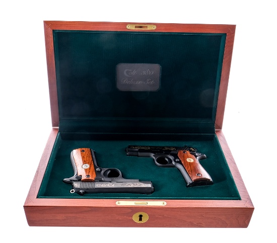 Colt MK IV .380 Deluxe Set 2 Pcs Semi Pistol