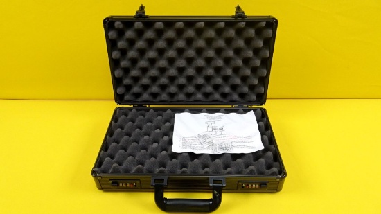 2nd Amendment BL20 Pistol Case. NEW in Box. Measures 16x9x4.5. Capacity for up to 4-6 pistols..