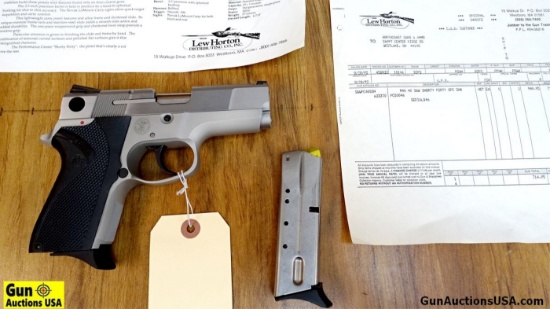 S&W M40 LEW HORTON CUSTOM .40 S&W LEW HORTON Pistol. Excellent Condition. 3.5" Barrel. Shiny Bore, T