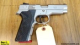 S&W 4046 40 S&W Pistol. Good Condition. 4