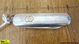 VICTORNIX Knife. Good Condition. Sterling Silver, Engraved by Tiffany & Co. 18K JDM. . (49957)